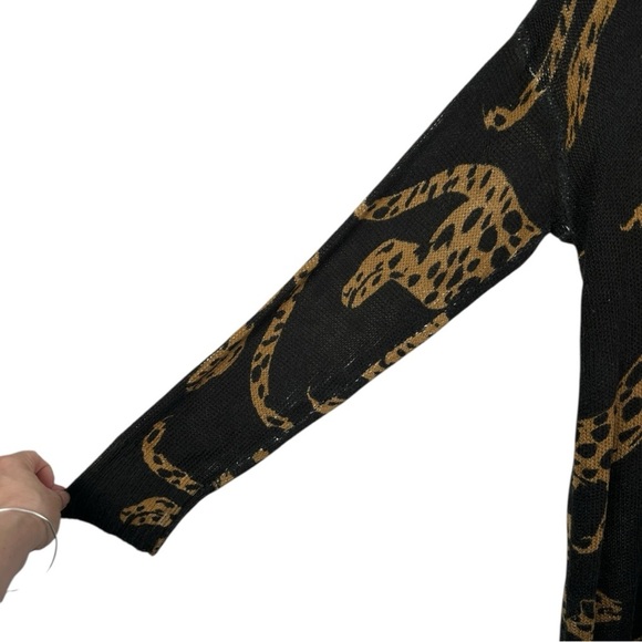 SHOW ME YOUR MUMU Hug Me Sweater Mucci Cat Knit Cheetah Pattern Size Small - Picture 7 of 8